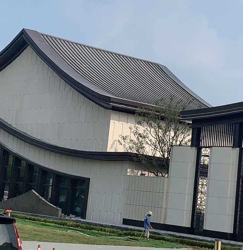 山东金属屋面板的常见类型有哪些？